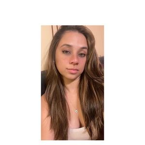 Meet your Posher, Dalila